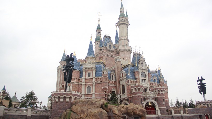 apk小游戏上海迪士尼城堡建筑风景手机壁纸安卓手机壁纸高清截图2